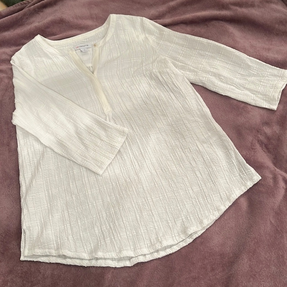 Never worn. Liz Claiborne. Lightweight shirt with quarter sleeves.